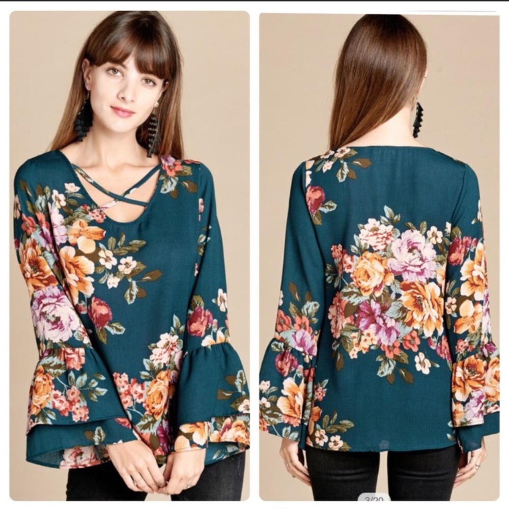 Floral tiered bell sleeve top